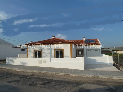 New 3 bedrooms villa in Portugal´s Silver Coast