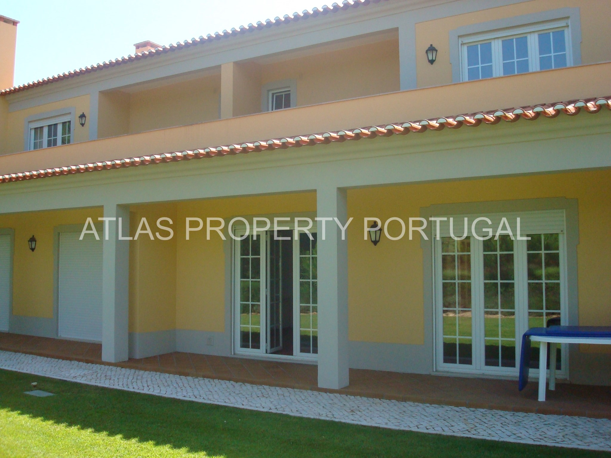 House for sale in Portugal`s Silver Coast